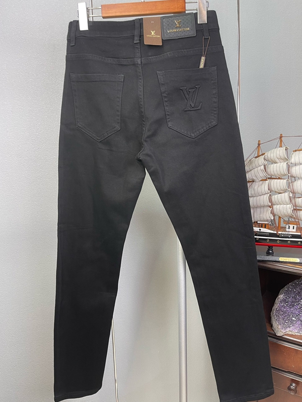 ブランドジーンズ背面デザイン